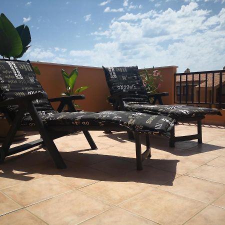 Marina De Casares Suites San Luis de Sabinillas Exterior foto