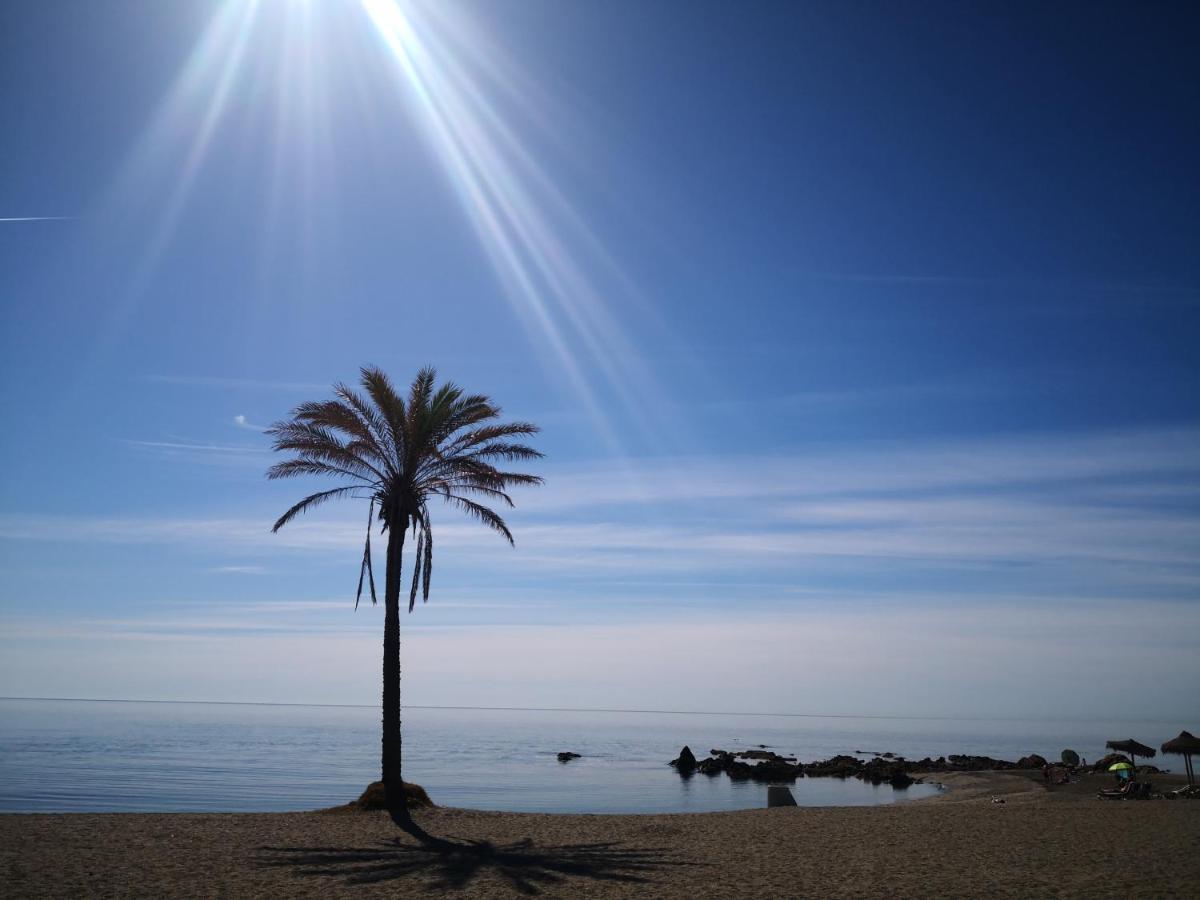 Marina De Casares Suites San Luis de Sabinillas Exterior foto